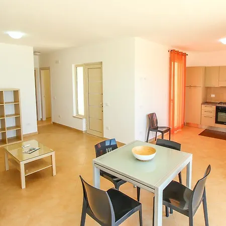 Дом отдыха Family Porto Vecchio Лампедуза