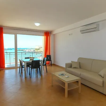 Дом отдыха Family Porto Vecchio